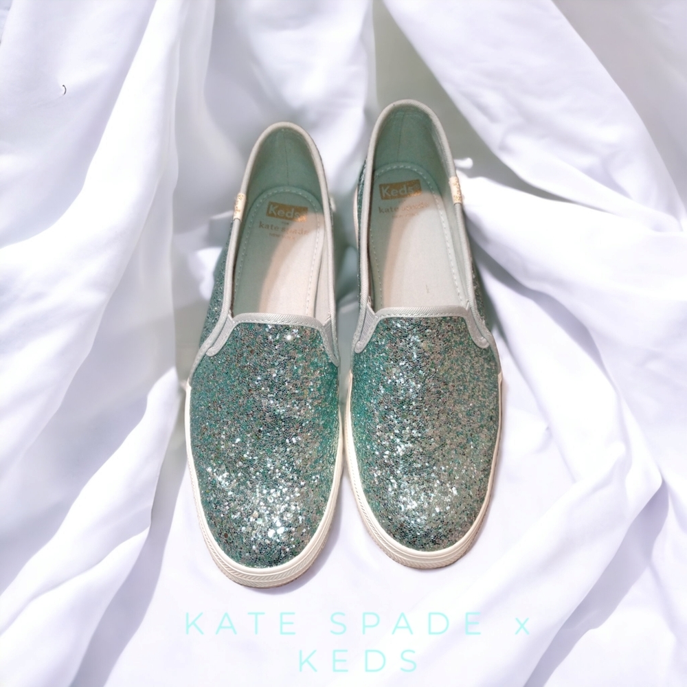 COPY - ᴋᴀᴛᴇ ꜱᴘᴀᴅᴇ x ᴋᴇᴅꜱ ᴛʀɪᴘʟᴇ ᴅᴇᴄᴋᴇʀ ɢʟɪᴛᴛᴇʀ•ꜱɪᴢᴇ 8.5ᴍ (ᴡᴏᴍᴇɴꜱ)